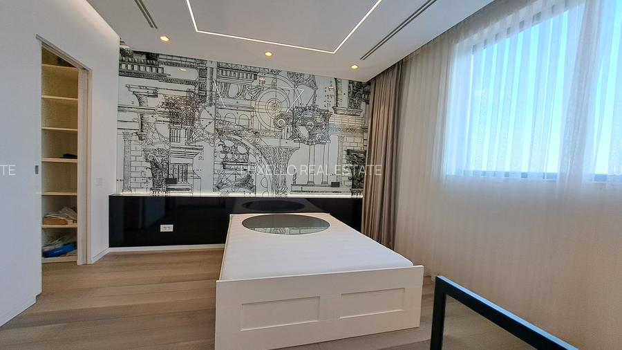 APARTAMENT 4 CAMERE CU SCARA INTERIOARA TIP LOFT -ULTRA LUX - 52