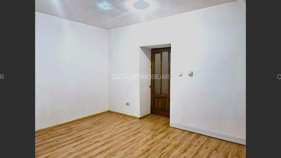 Apartament 3 camere | Curte | Central  - 5