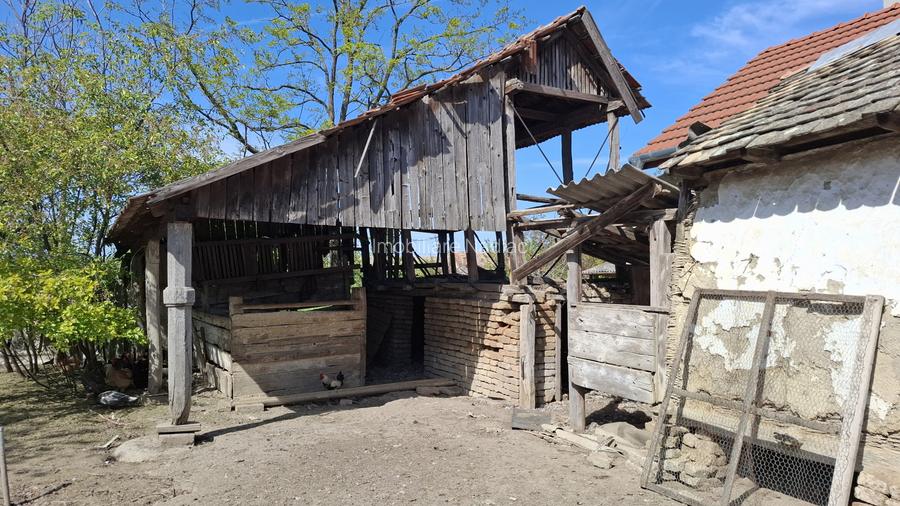 Casa pentru renovare  in Nadlac cu teren 1472mp - 15