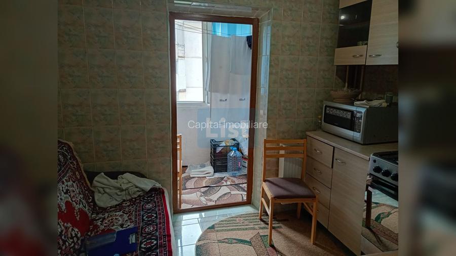 APARTAMENT 2 CAMERE DECOMANTAT ETAJUL 3 - 8