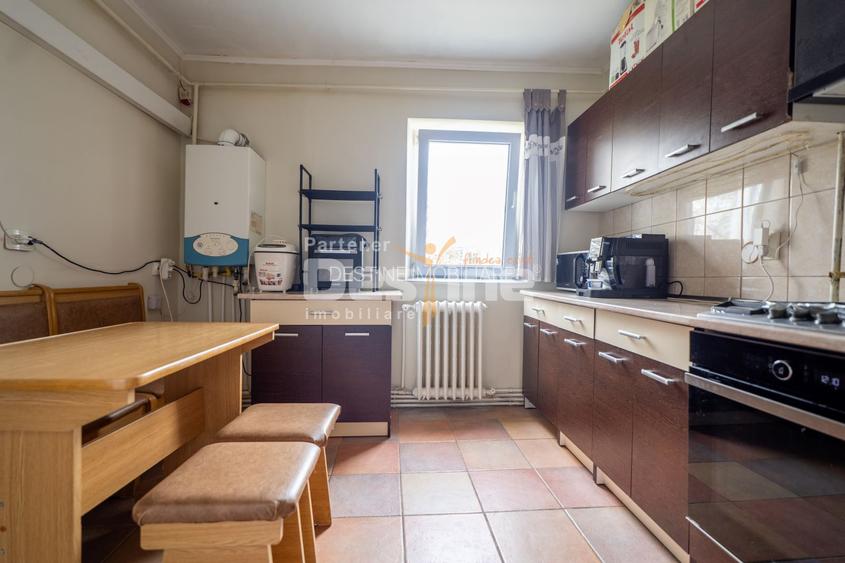 Apartament 2CD 50,3mp + balcon zona centrala Podu de Fier - 6