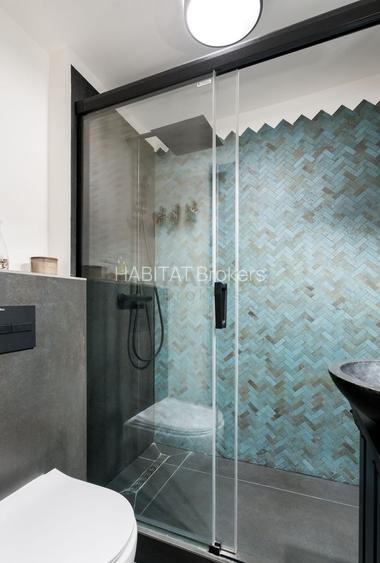 O Vacanță Permanentă în Inima Capitalei, Magheru/Bălcescu - 34