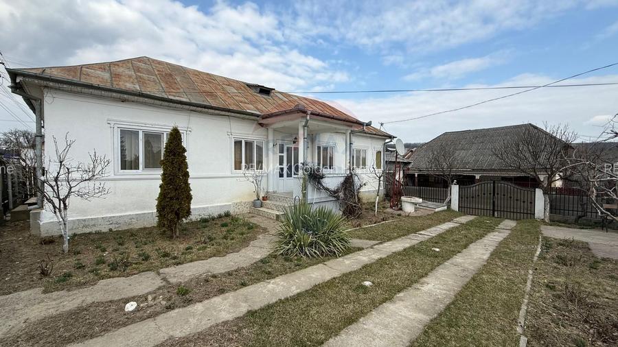 Casă / Vilă cu 3 camere de vânzare Fitionești - 2