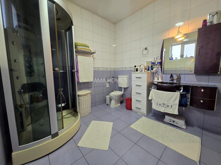 De vanzare-Vila spatioasa cu gradina si foisor-oaza de liniste - 11