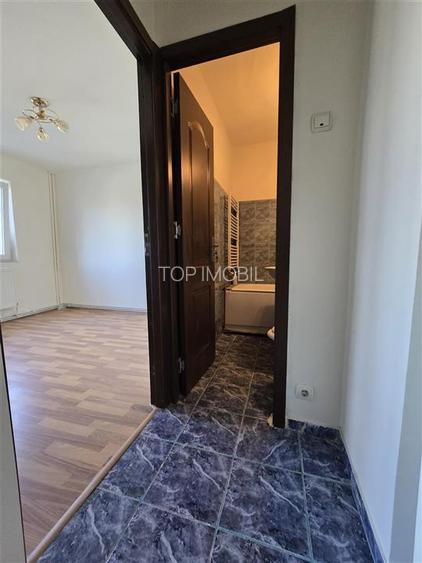 Etaj 2 - Mircea cel Batran, 2 camere, liber - 8