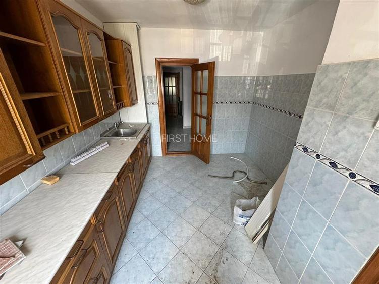 Apartament 3 camere , etaj 1, zona Brailei, suprafata totala 92mp - 2