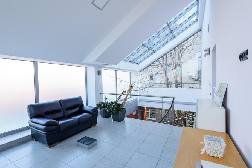 Cladire birouri/afacere - Primaverii - 28