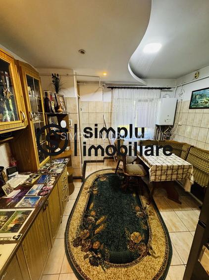 3 decomandate, centrala, 1 Mai - 110 000 Euro