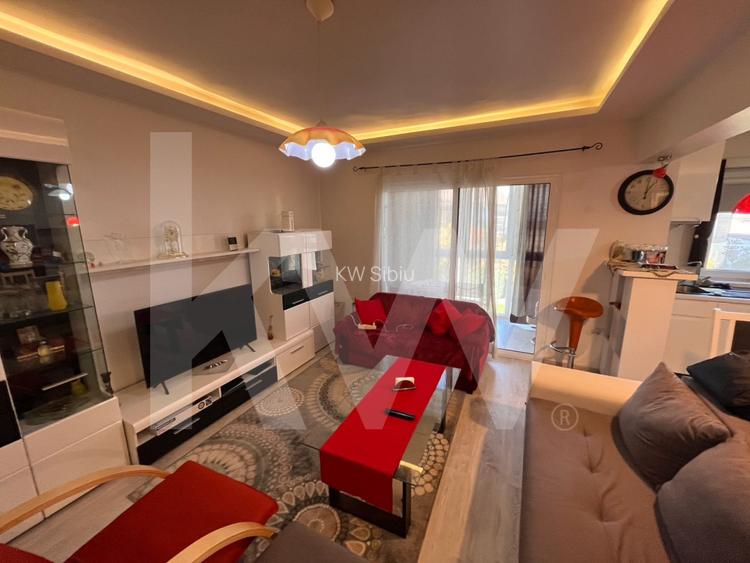 Apartament cu 4 camere mobilat utilat in Vasile Aaron 81 mp - 2