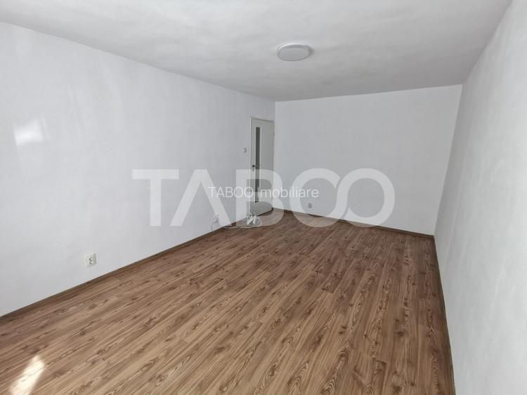 Apartament cu 3 camere decomandate la parter inalt in zona Terezian - 6