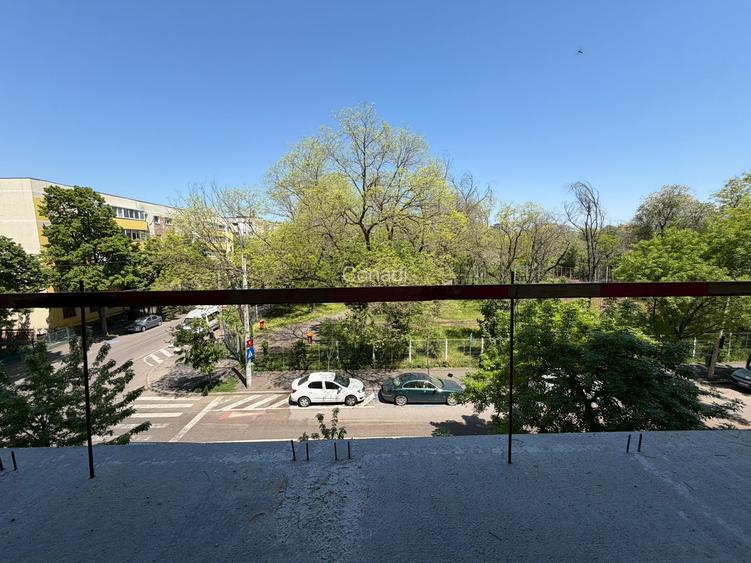 Vedere spre parc - apartament 4 camere de vânzare - zona Domenii - 5