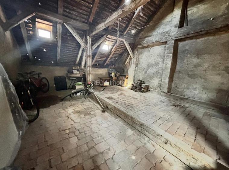 Apartament 6 Camere / Curte Privata | Centrul Istoric/ COMISION 0 - 34