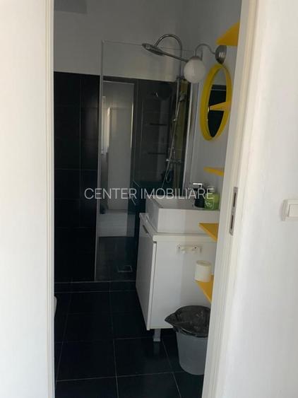 Piata Romana, 2 camere cu vedere superba, terasa, centrala proprie - 15