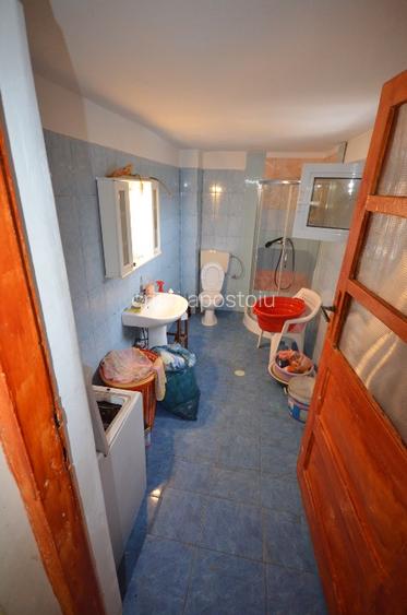 ocazie ,de vanzare casa cu 5 camere, teren 750mp - 6