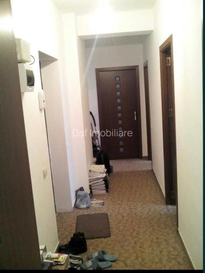 77000 euro -2camere -metrou leonida - 52mp - 4