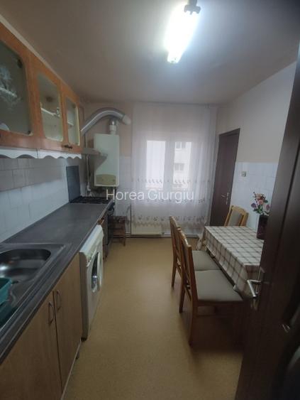 Dau în chirie apartament 2 camere  - 9