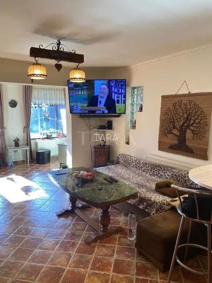 Casa cu 3 camere de vanzare in Dambul Rotund - 2