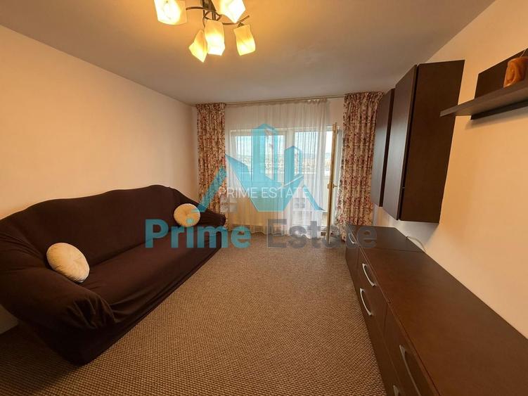 Apartament spatios cu 4 camere si parcare in zona Interservisan - 2
