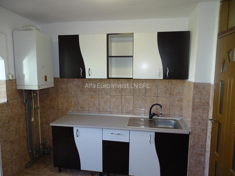 De vanzare ap 2 camere DECOMANDAT in Tractoru aproape de Coresi - 5