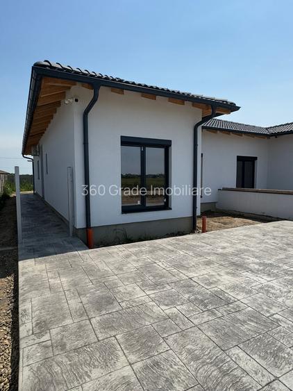 Duplex pe parter în Moșnița Nouă - 2