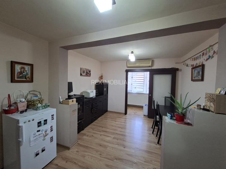 Apartament cu 3 camere - 70mp - Zona Aradului - 5