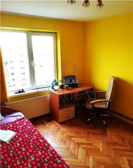 OLIMPIA STADION - LIFT - 4 cam - 2 bai - 2 balcoane - debara - centrala proprie - 14