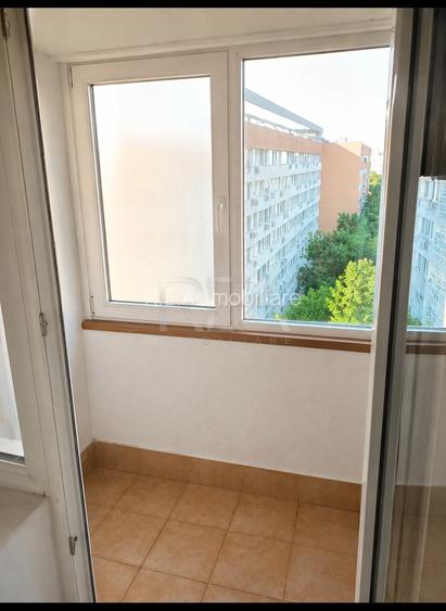 Apartament 2 camere Berceni – Turnu Măgurele | Bloc reabilitat | 49 mp | Metrou - 3