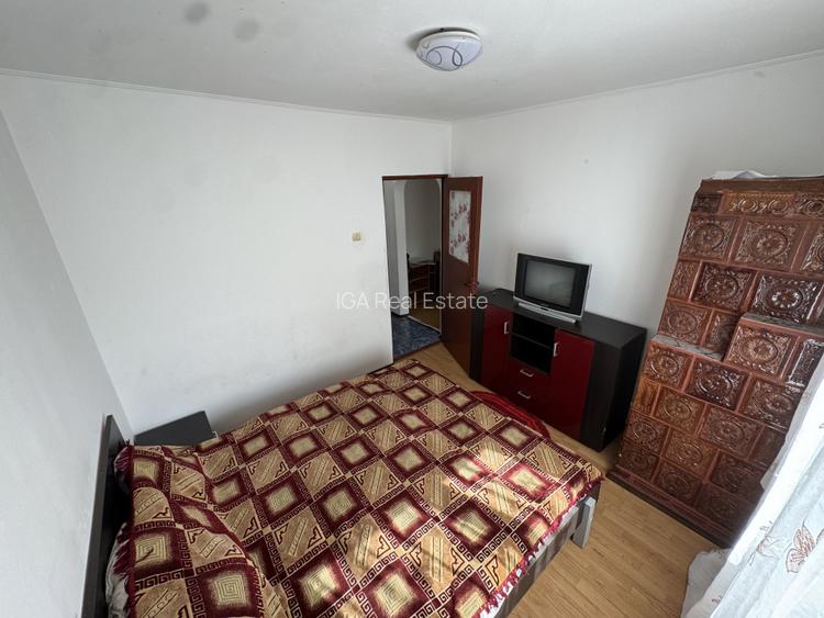 Apartament in bloc situat central  - 8