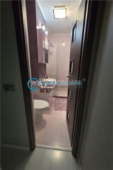 Royal Imobiliare - Vanzare apartament 3 camere zona Central - 8