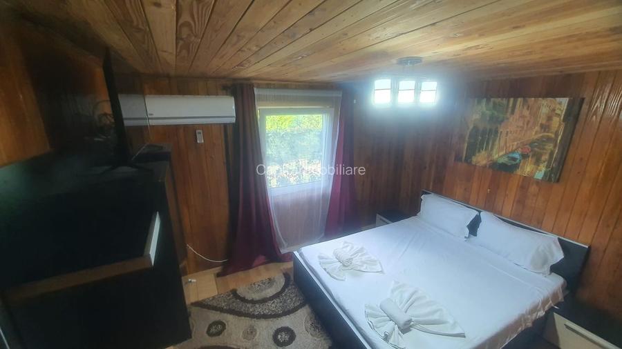 2 Cabane complet utilate, Dubova, Valea Ponicovei - 14