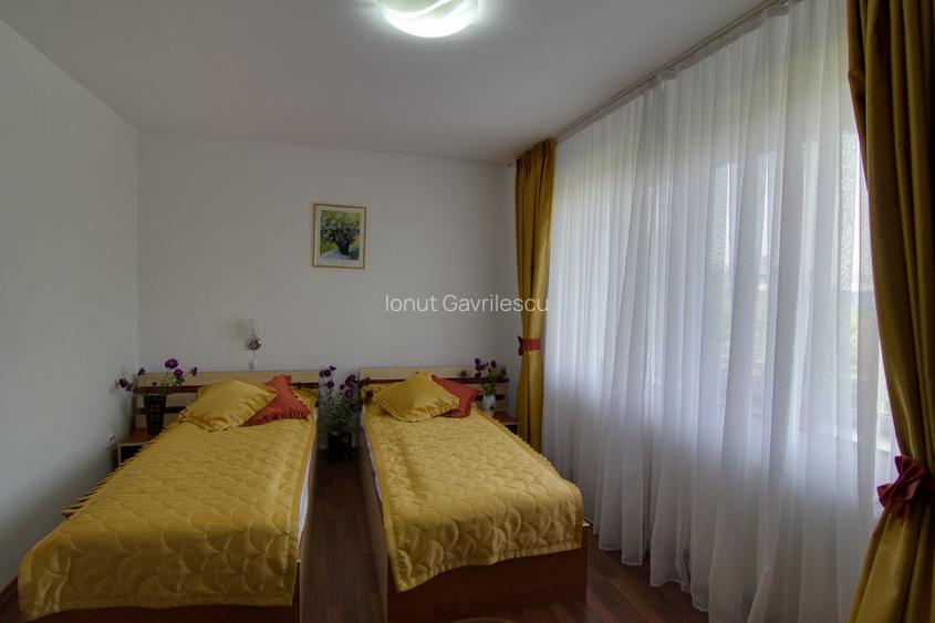 Vila 14 camere cu baie proprie - Grand Mall Arena - 10