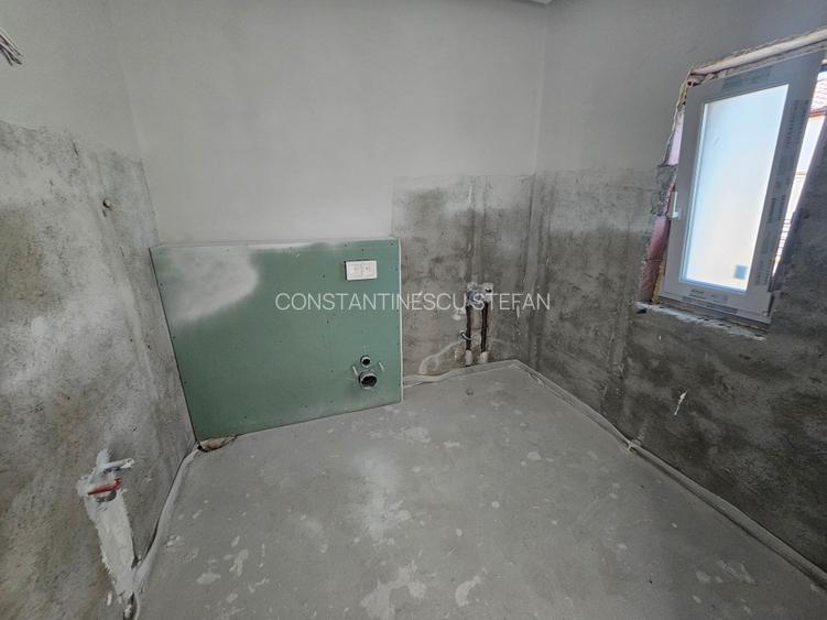 Casă de vânzare | 5 camere + mansardă | 280 mp | 380 mp teren - 7