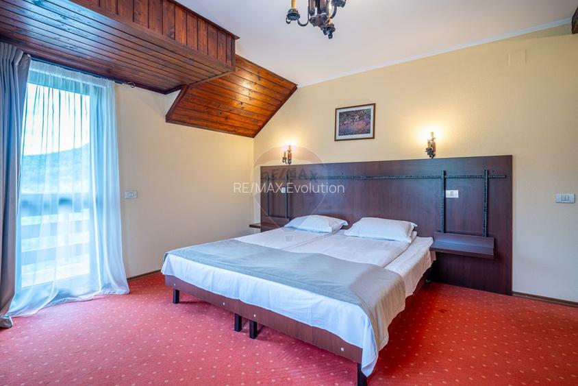 Proprietate deosebită de vânzare în Bușteni - Pensiune + Duplex - 14
