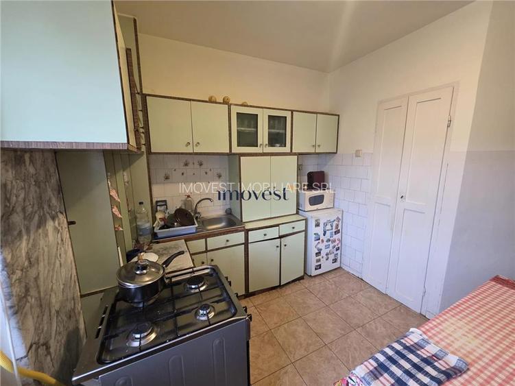 Apartament 4 Camere Micro 16 Et II - 10