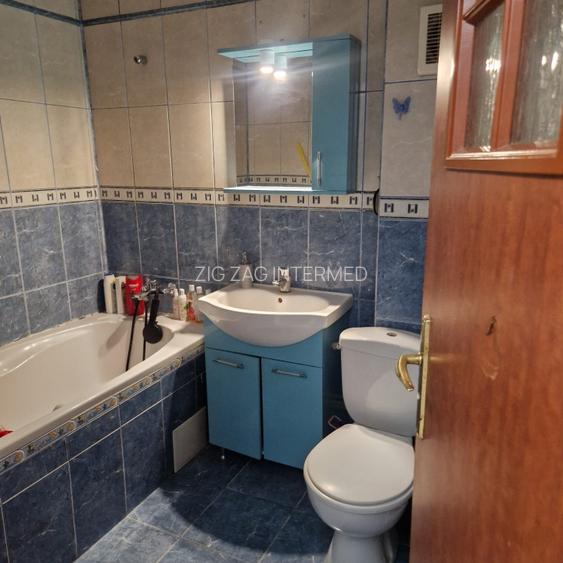 Centru - Bd. Ferdinand - apartament 3 camere , loc propriu de parcare - 10