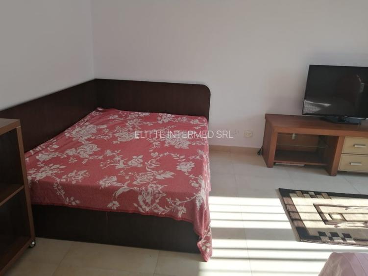 Inchiriere garsoniera Mega Mall - 2