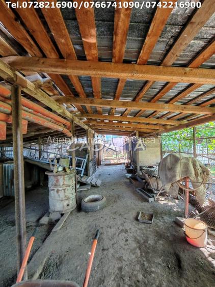 Casa situata in Samarinesti, sat Valea Bisericii - 17