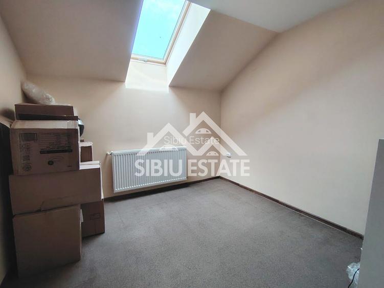 Casa de inchiriat Sibiu, 4 camere 2 bai - 10