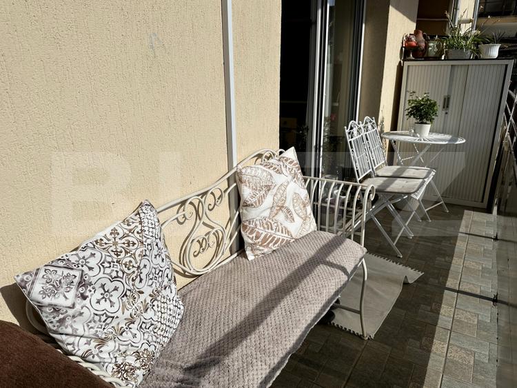 Apartament 2 camere + nișă birou, balcon, 67 mp, strada Florilor - 17