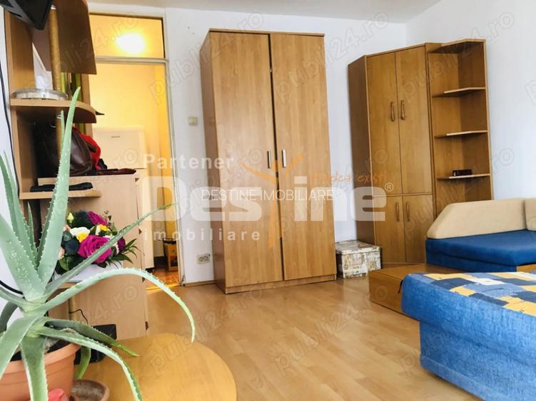 Garsonieră decomandată  40 mp ,Calea Rahovei , Bloc anvelopat |,Etaj 6/10 - 2