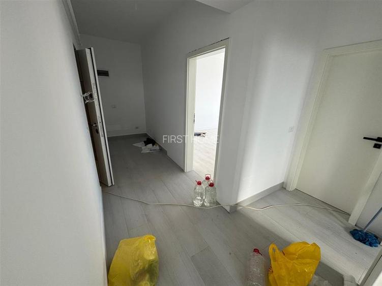 Apartament 2 camere, etaj 1,65mp utili de vanzare in complex Ozone City - 13