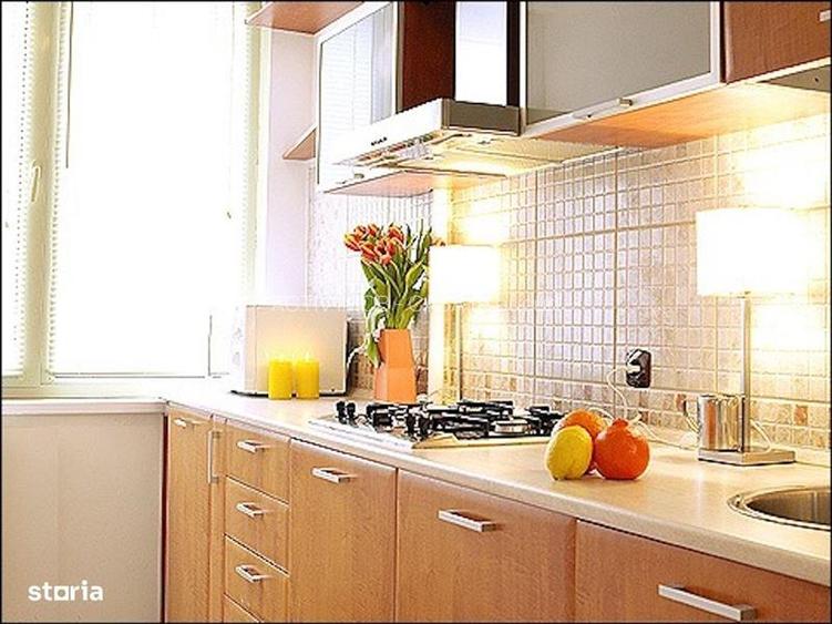 metrou Universitate - 2 camere - centrala bloc - 7