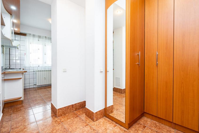De închiriat 2 camere Moșilor