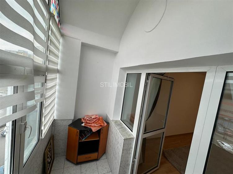 Decomandat, 2 cam, etaj 4/4, zona Hala Centrală - 8