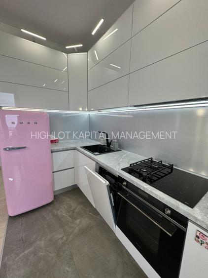 BANEASA LAKE VIEW / PENTHOUSE CU 3 CAMERE / 2 LOCURI PARCARE / COMPLET MOBILAT - 8