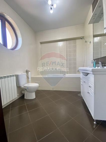 Casa / Vila cu 8 camere de închiriat în zona Aviatiei - 10