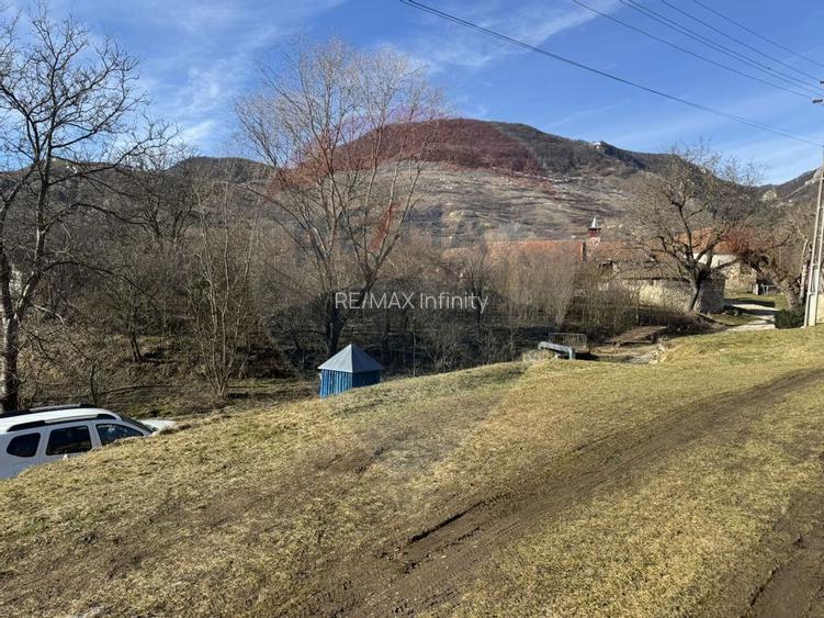 Casă din piatră la poalele Bedeleului – Izvoarele, Alba - 15