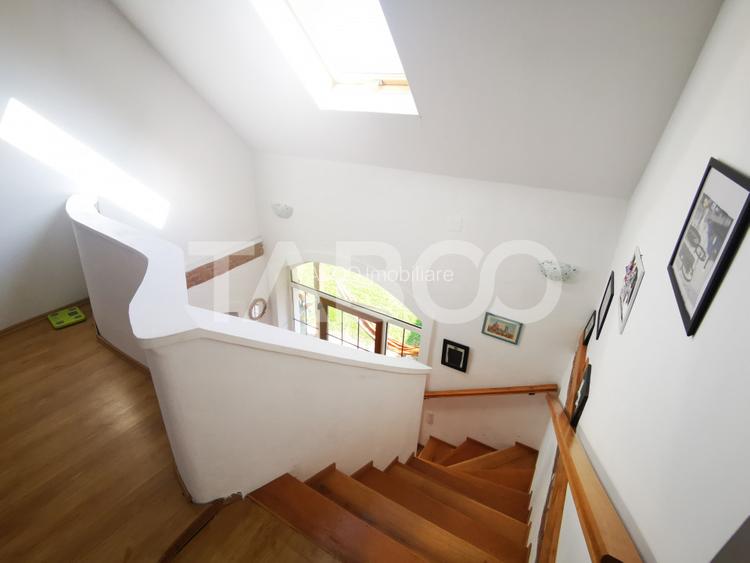 Casa de vanzare pretabila pensiune priveliste superba Fantanele Sibiu - 23