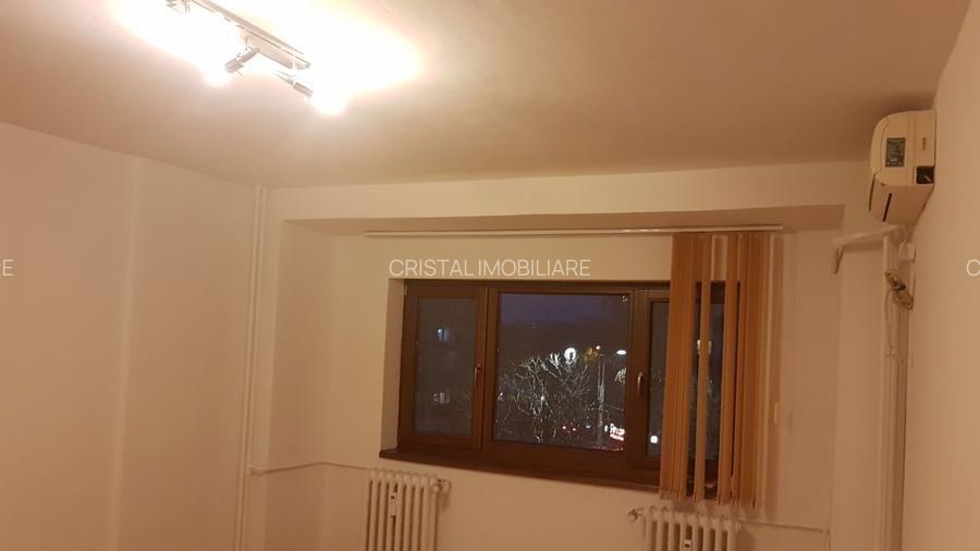 Apartament 3 camere, 83 mp, vedere stradală, ideal birou, Bd. Decebal - 3