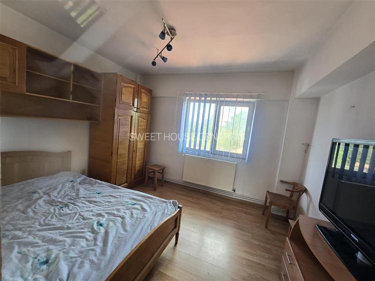 Apartament decomandat cu 3 camere, 2 bai si 3 balcoane  Str. Tabacari, Fagaras - 12